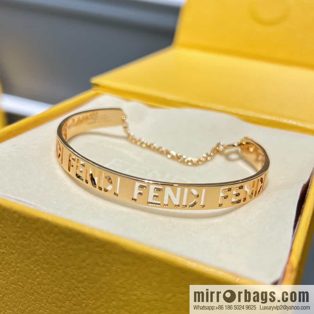 New FENDI Fendi Hollow/Full Diamond Letter Bracelet Bracelet