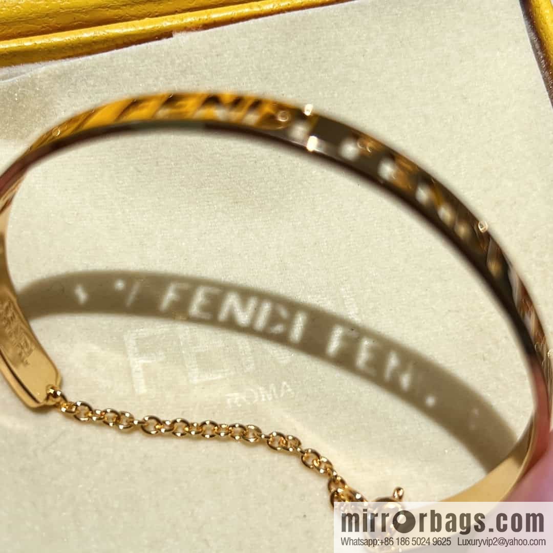 New FENDI Fendi Hollow/Full Diamond Letter Bracelet Bracelet