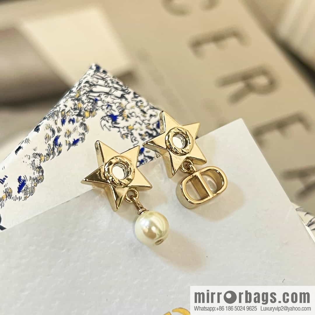 New ☑️ DIOR Asymmetrical Pentagram Pearl CD Stud Earrings