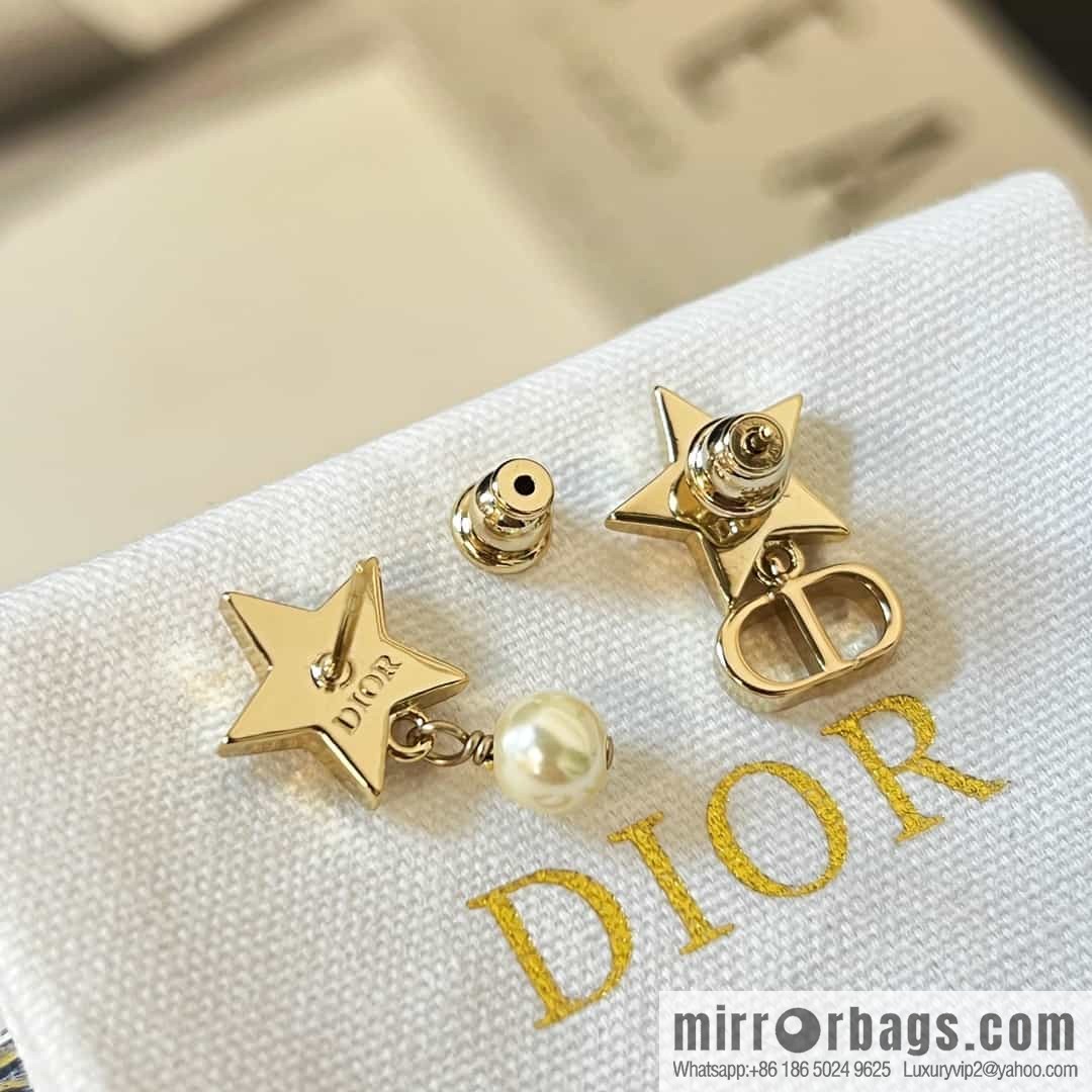 New ☑️ DIOR Asymmetrical Pentagram Pearl CD Stud Earrings