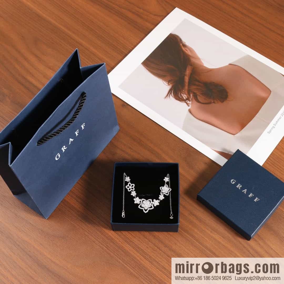 GRAFF Wild Flover Multi-Flower Diamond Necklace