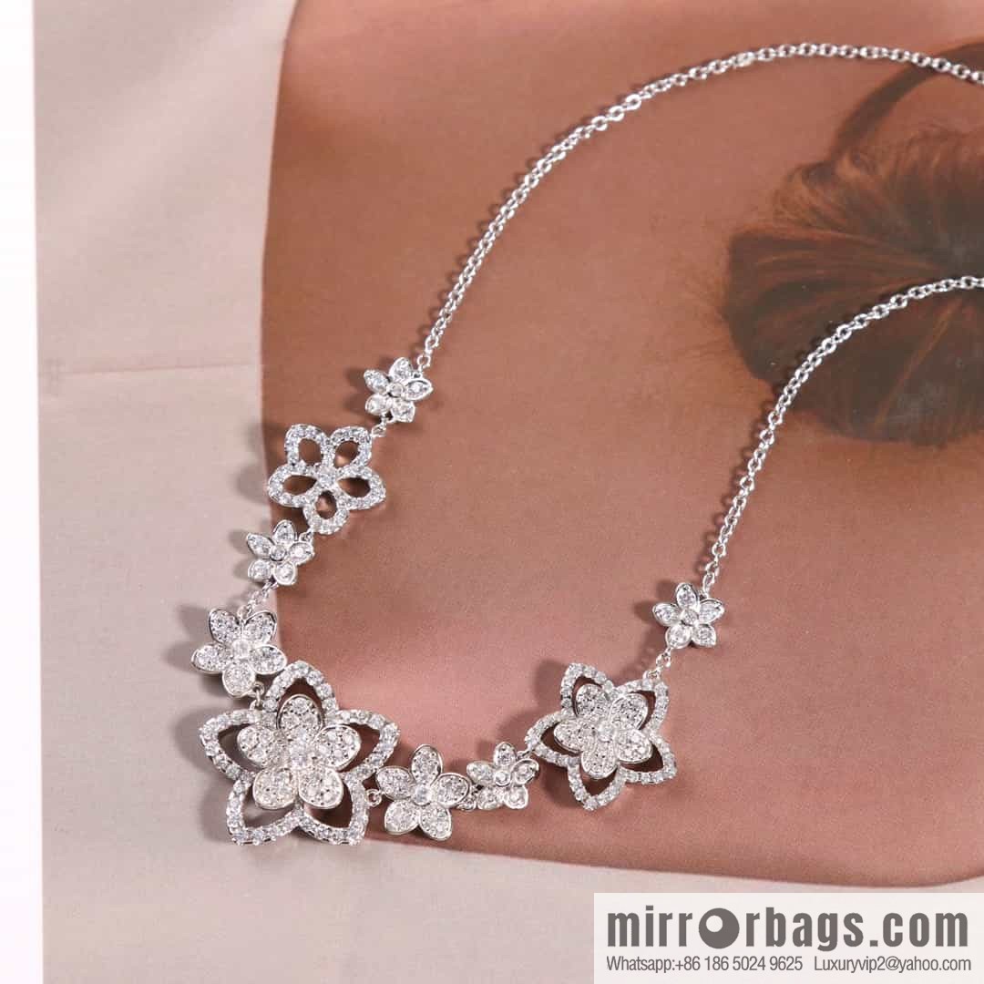 GRAFF Wild Flover Multi-Flower Diamond Necklace