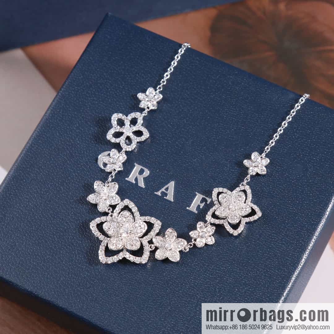 GRAFF Wild Flover Multi-Flower Diamond Necklace