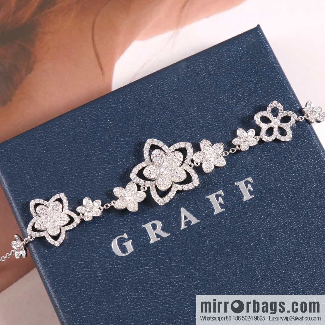 GRAFF Wild Flover Multi-Flower Diamond Necklace