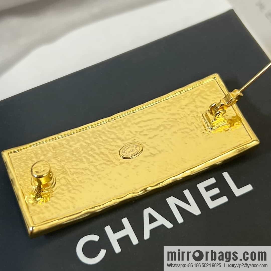 New ☑️ Chanel Double C Black Leather Letter Brooch