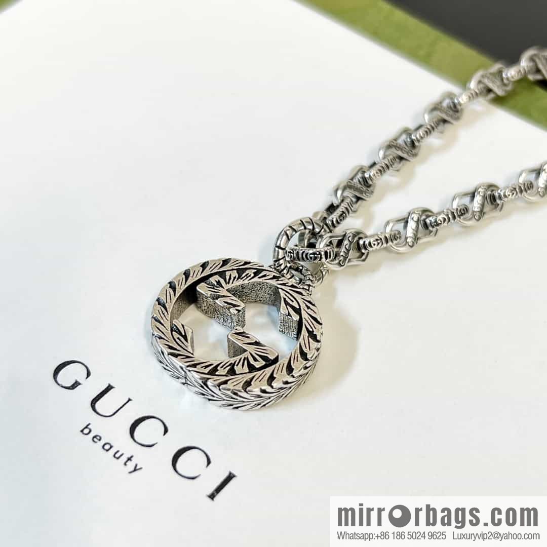New Gucci Gucci Hollow Double G Necklace