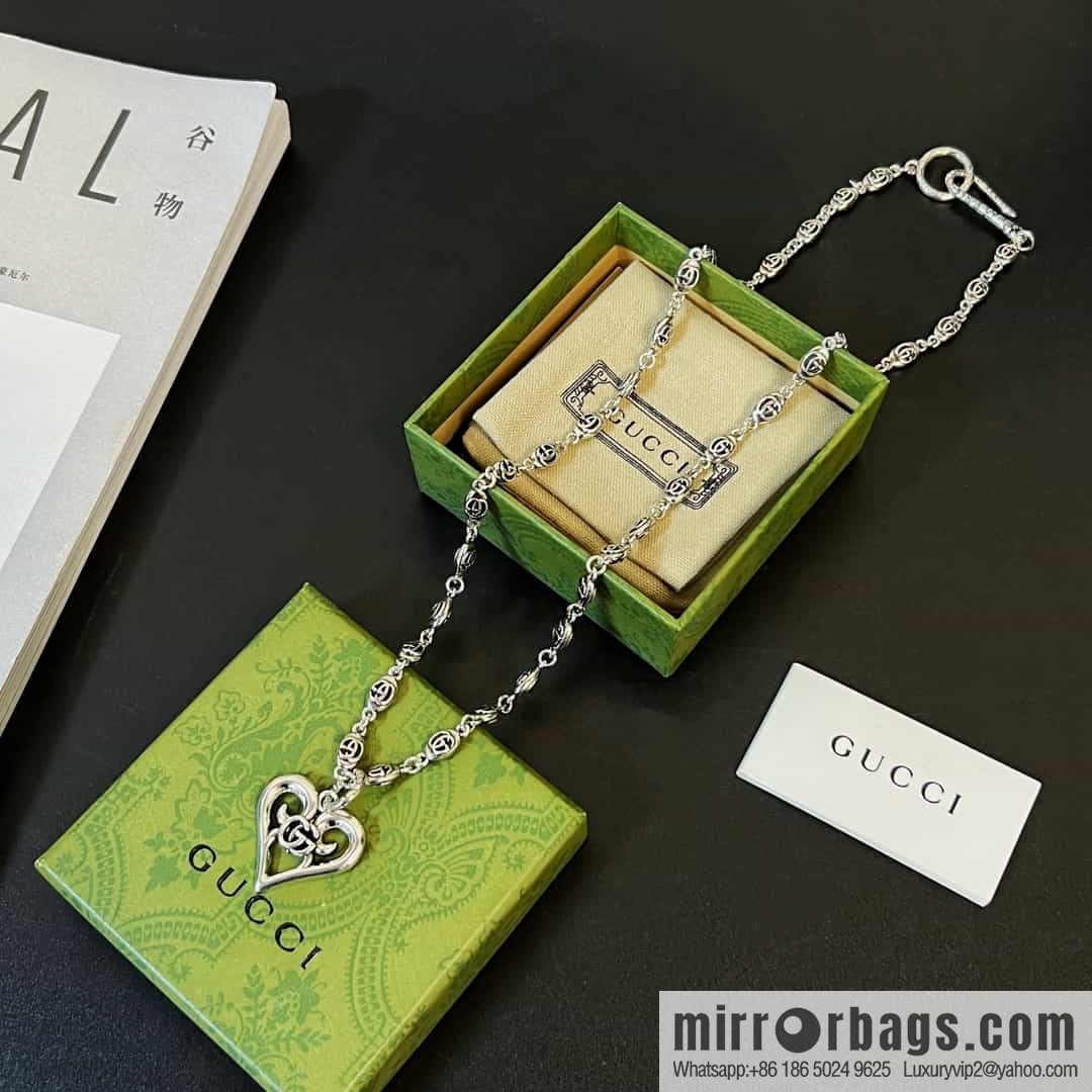 New Gucci Gucci Hollow Double G Love Peach Heart Necklace