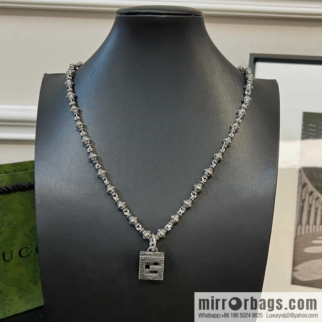 New Gucci Gucci Hollow G Letter Necklace