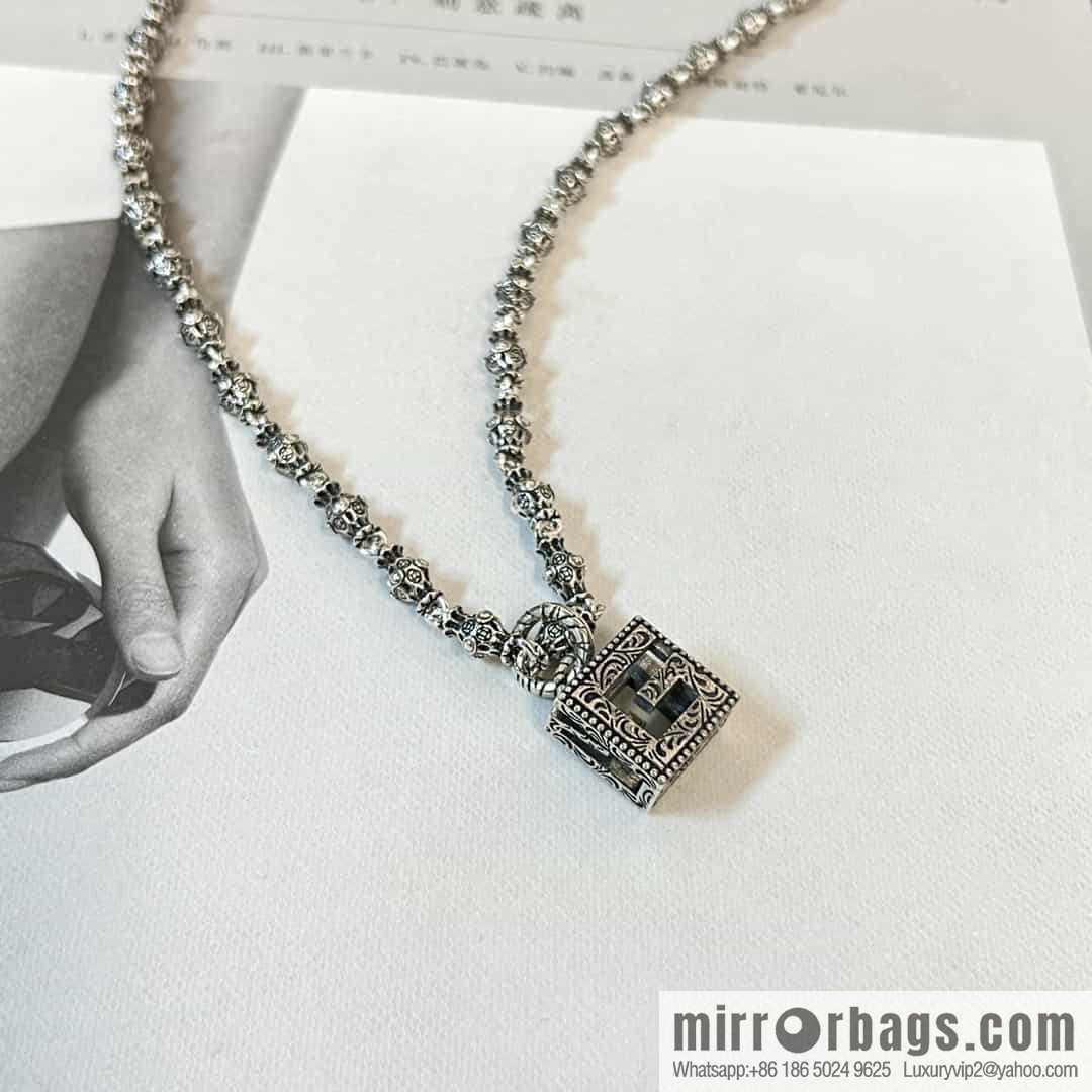 New Gucci Gucci Hollow G Letter Necklace