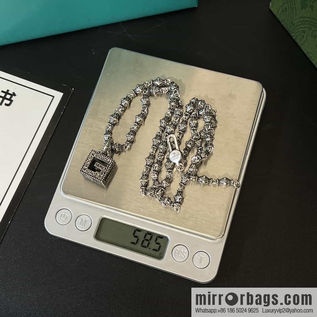 New Gucci Gucci Hollow G Letter Necklace