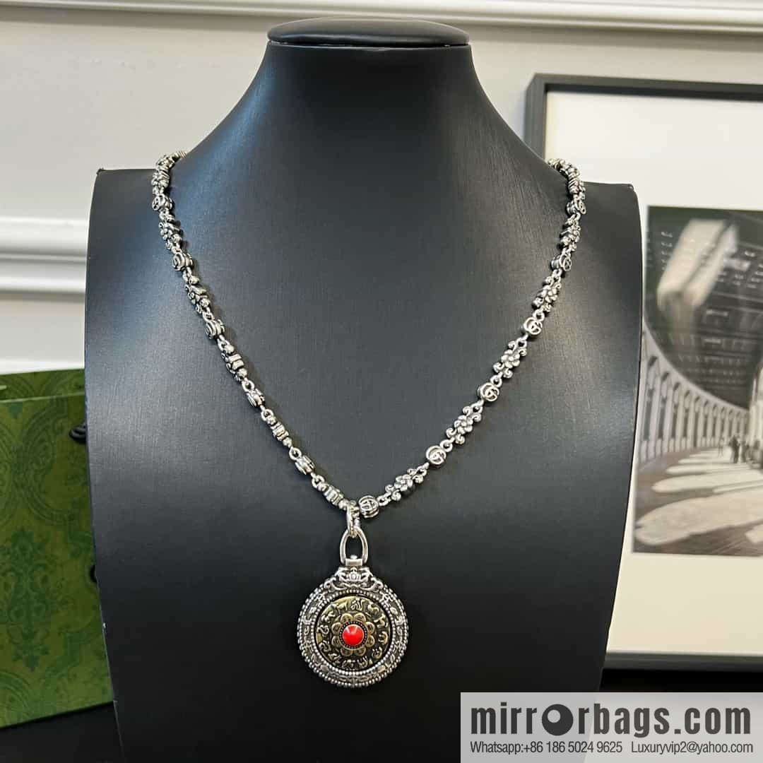The new Gucci Gucci zodiac necklace