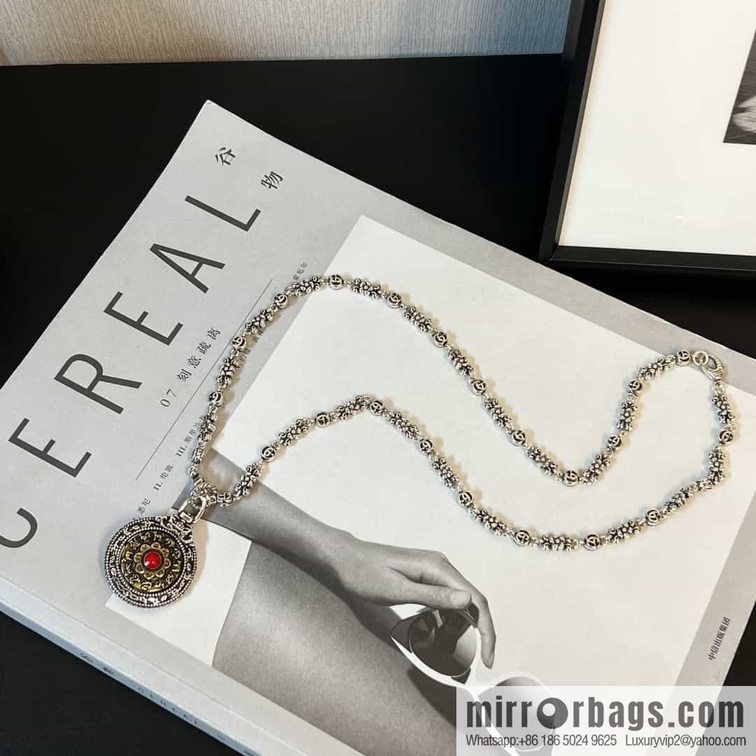 The new Gucci Gucci zodiac necklace