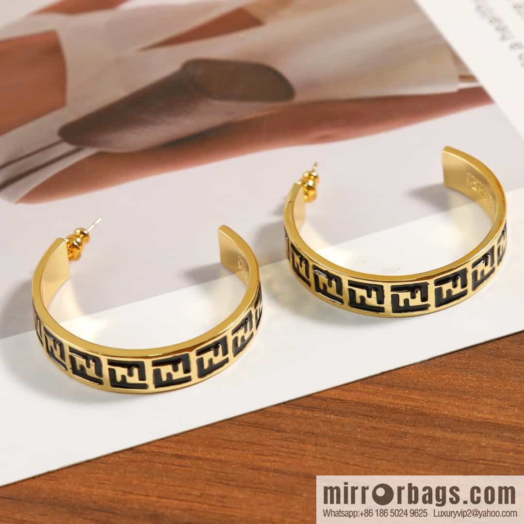 New FENDI Fendi double F letter semicircular earrings stud earrings