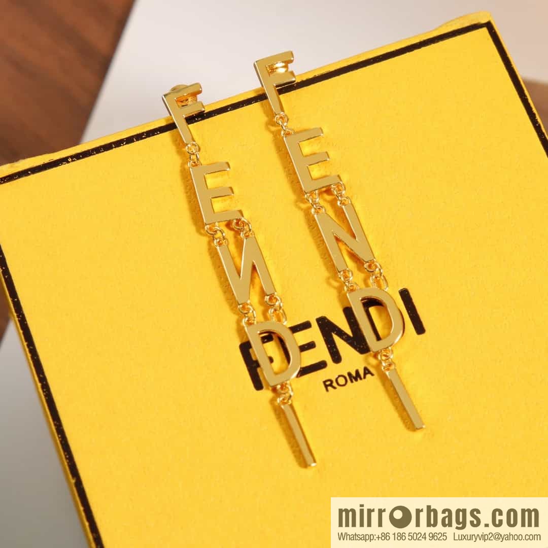 New FENDI Fendi fringed alphabet stud earrings
