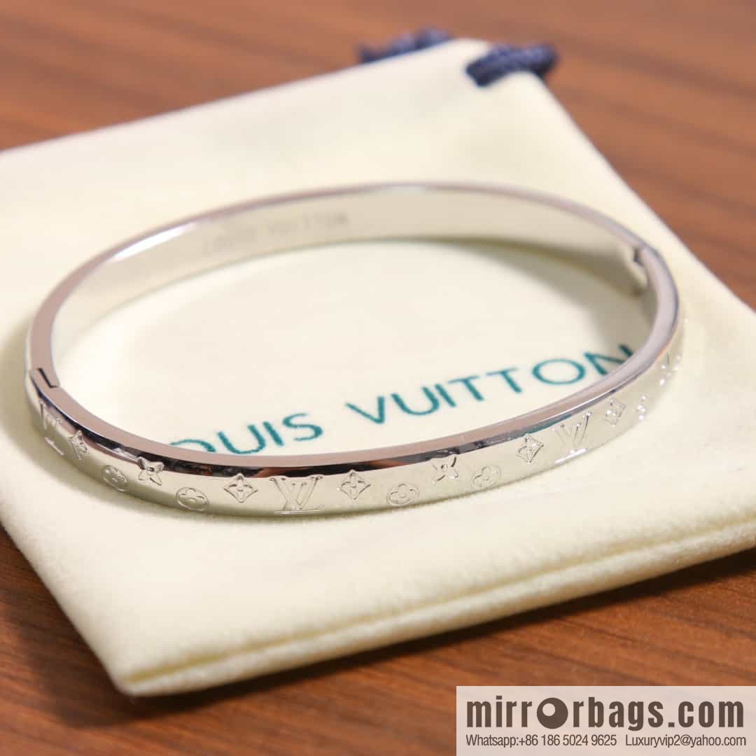 Louis Vuitton Louis Vuitton Medieval Old Flower Glossy Bracelet Bracelet