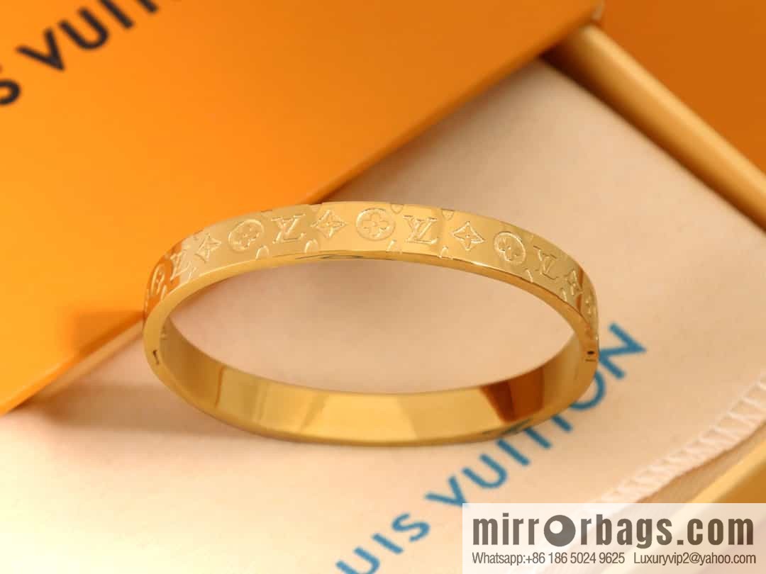 Louis Vuitton Louis Vuitton medieval gold old pattern bracelet bracelet