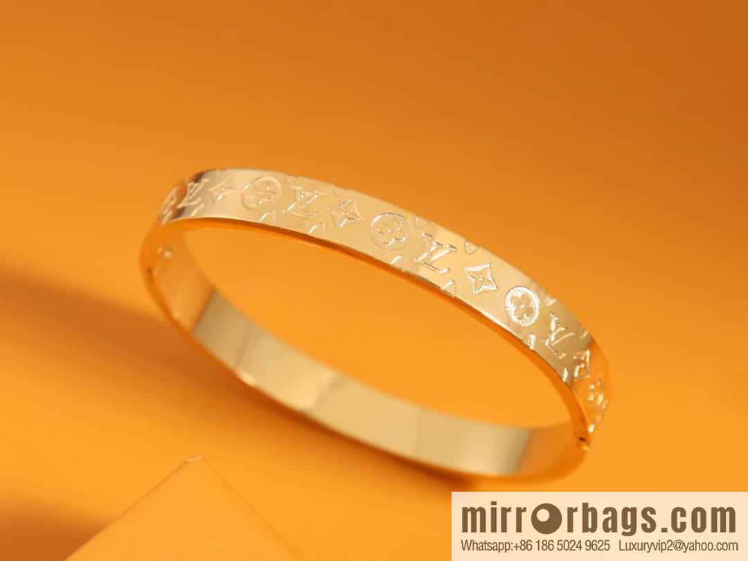 Louis Vuitton Louis Vuitton medieval gold old pattern bracelet bracelet