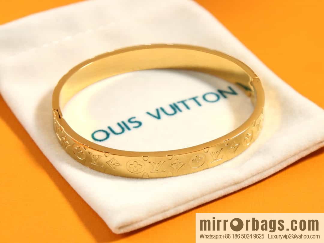 Louis Vuitton Louis Vuitton medieval gold old pattern bracelet bracelet
