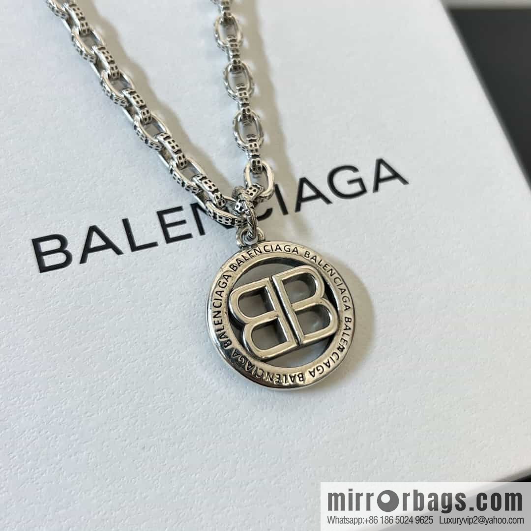New Balenciaga BALENCIAGA round hollow letter necklace