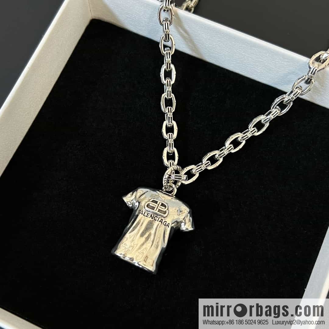 New Balenciaga BALENCIAGA clothes top necklace