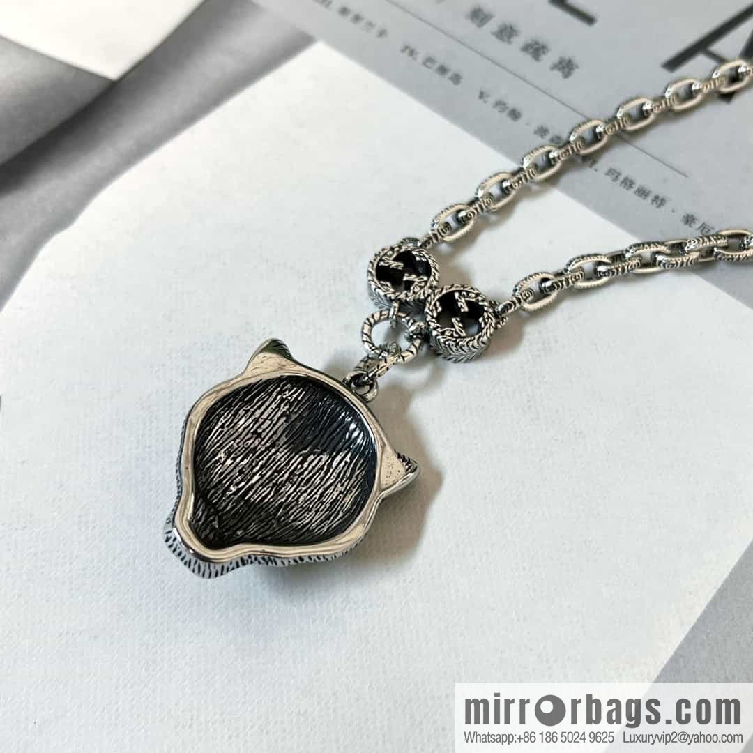 New Gucci gucci tiger head necklace