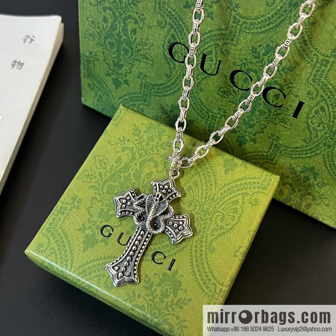 New Gucci gucci cross cobra necklace