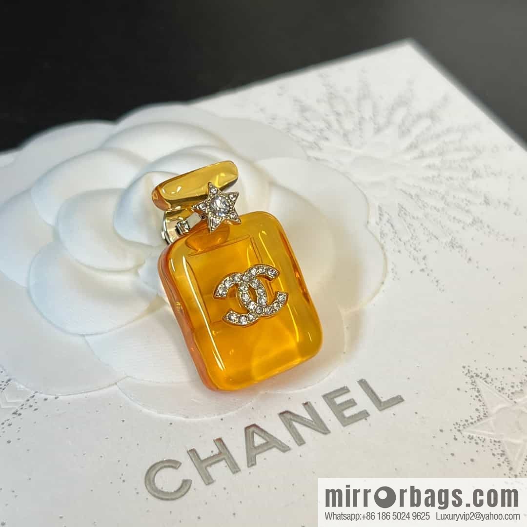New ☑️ Chanel double c acrylic perfume bottle brooch