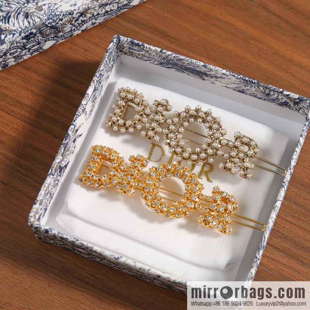 New ☑️ Dior hollowed out full diamond letter hairpin hairpin