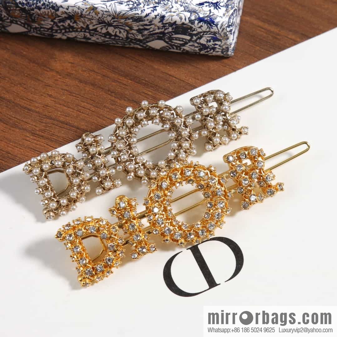 New ☑️ Dior hollowed out full diamond letter hairpin hairpin