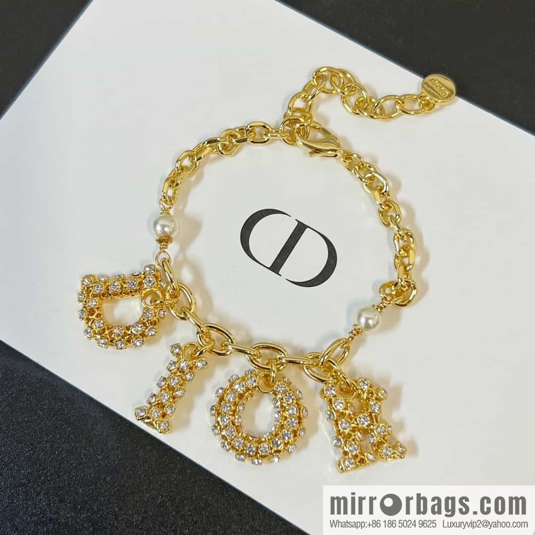 New ☑️ Dior hollowed out full diamond letter necklace, bracelet