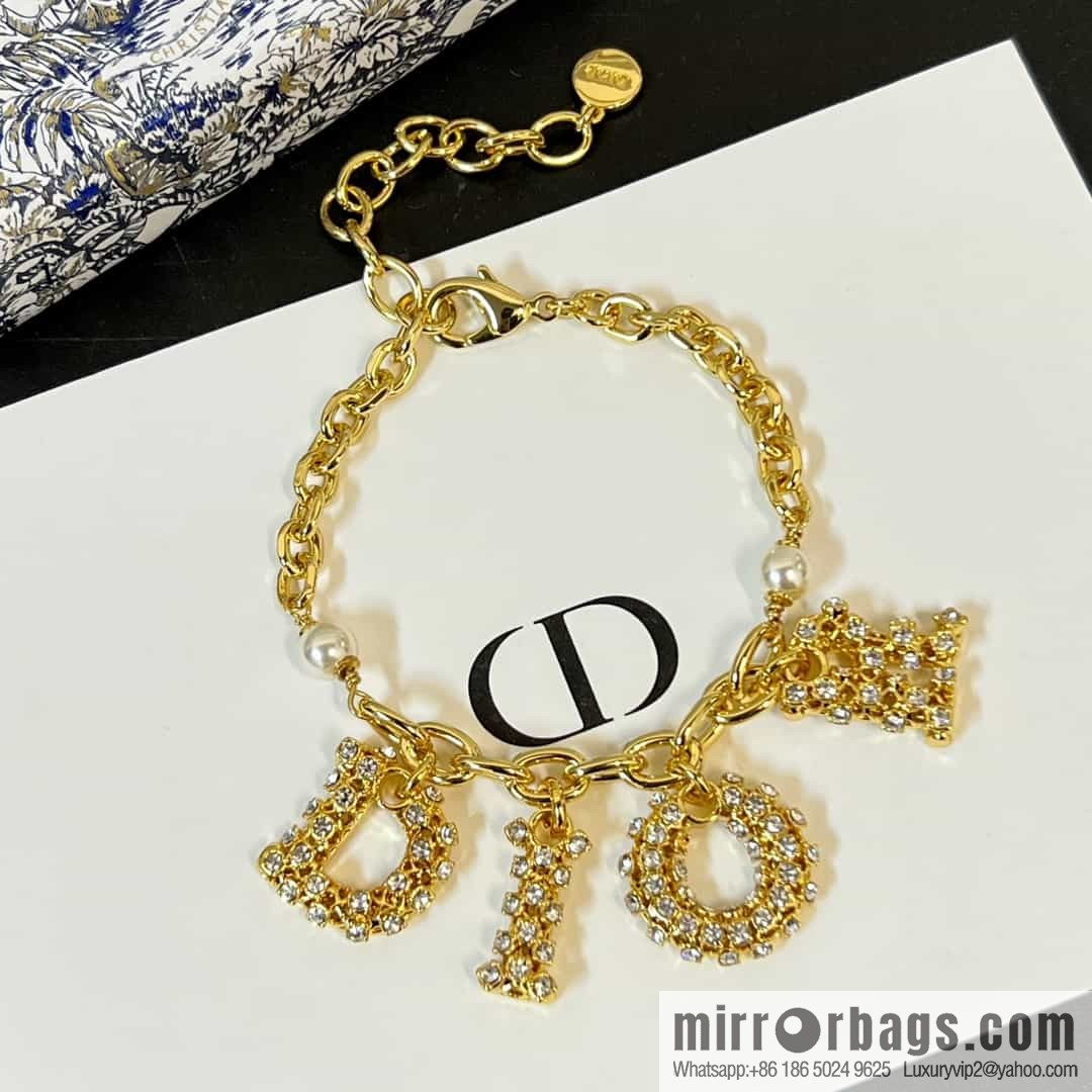 New ☑️ Dior hollowed out full diamond letter necklace, bracelet