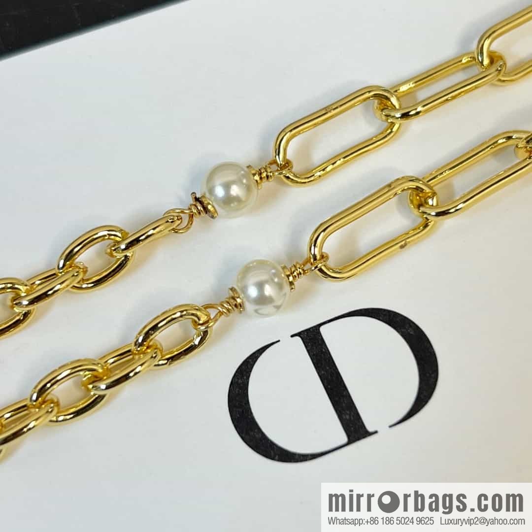 New ☑️ Dior hollowed out full diamond letter necklace, bracelet