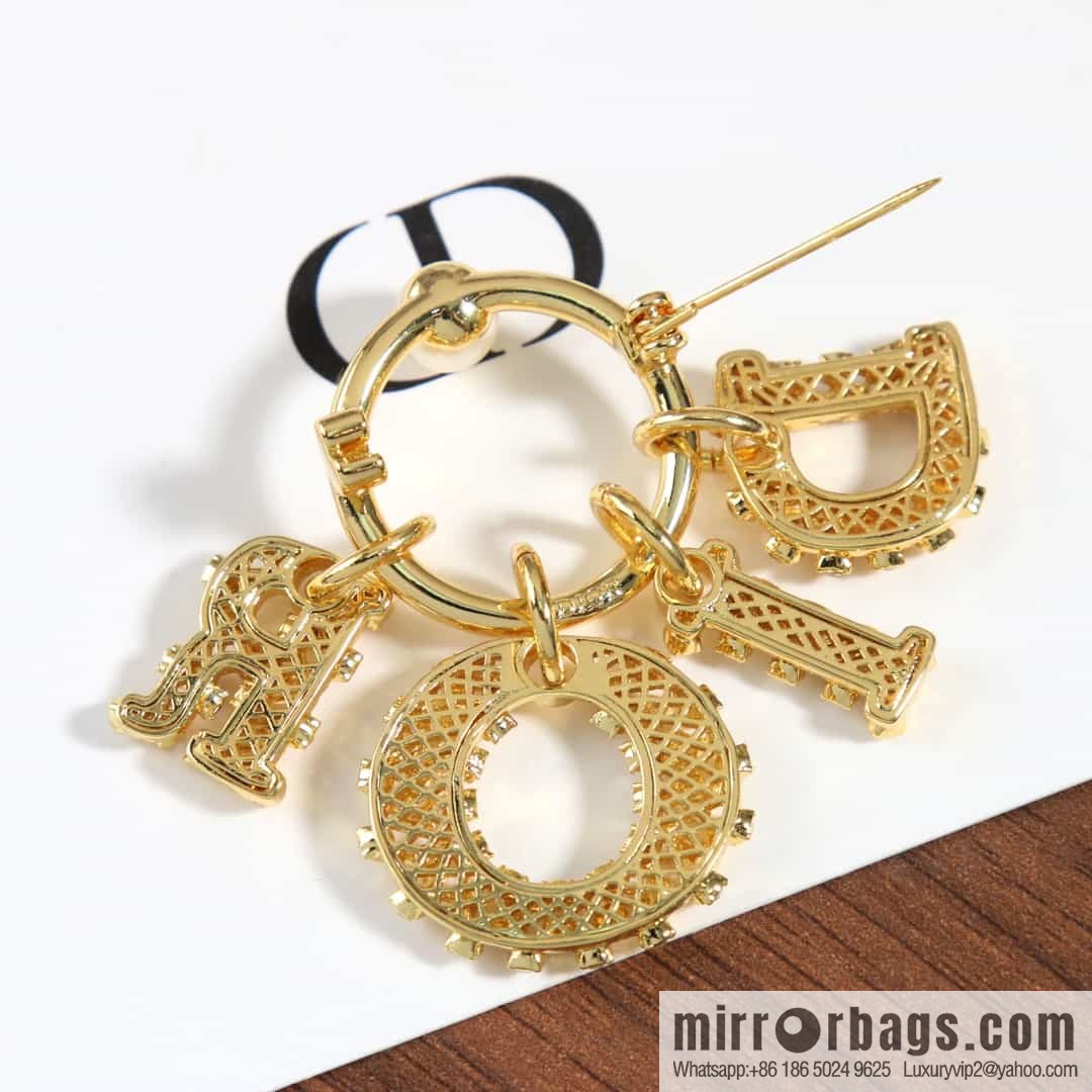 New ☑️ Dior hollowed out full diamond tassel letter brooch