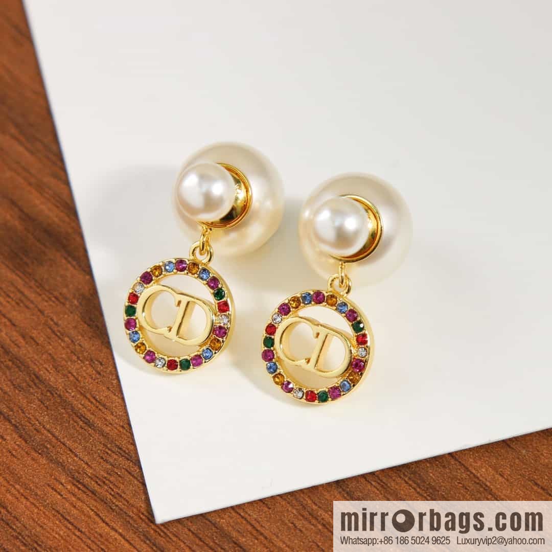 New ☑️ DIOR diamond size pearl stud earrings