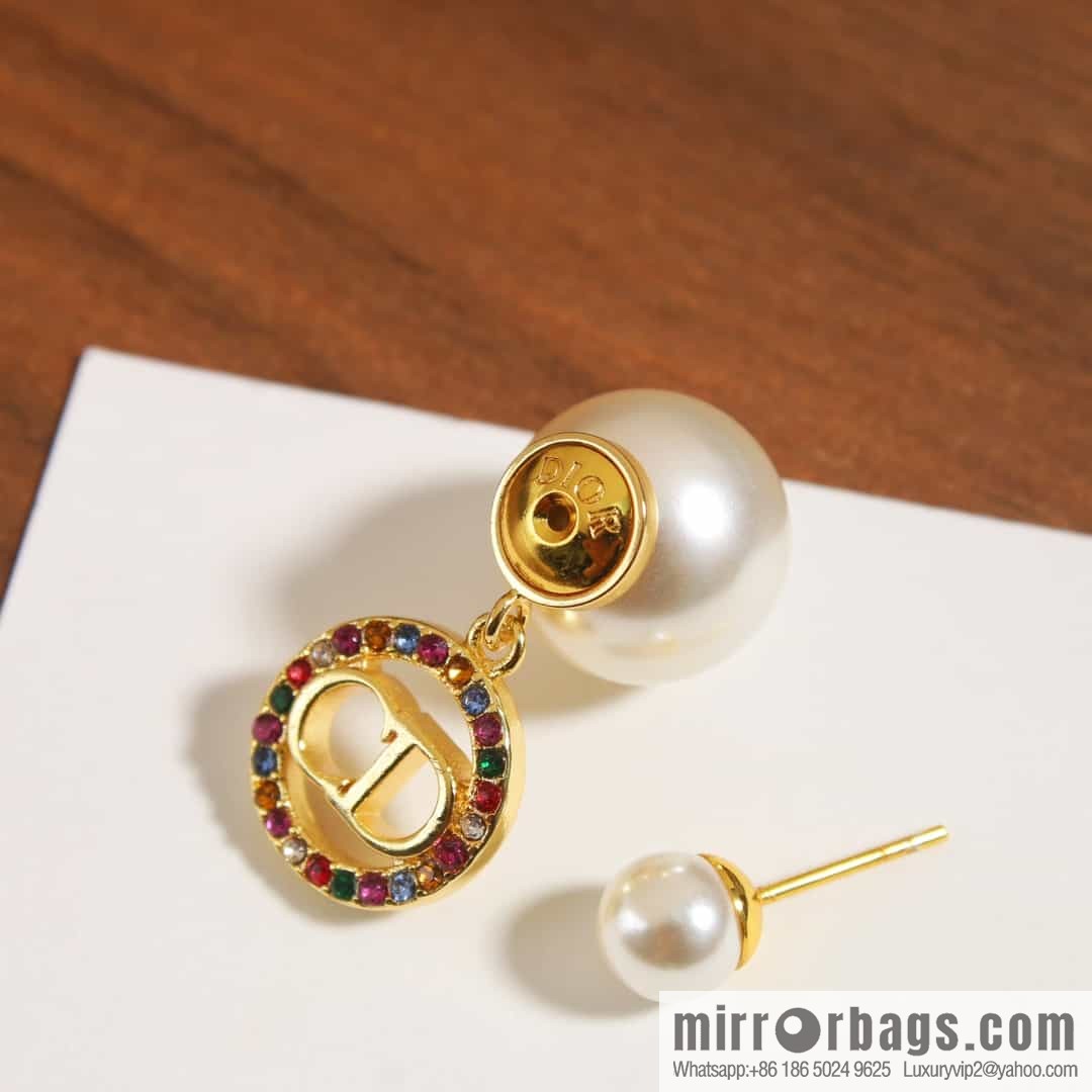 New ☑️ DIOR diamond size pearl stud earrings