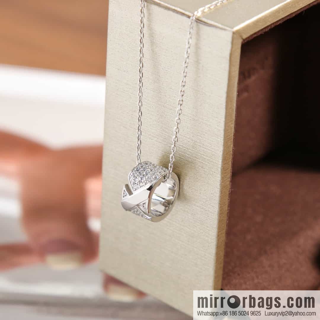 Chaumet Paris Liens Evidence Full Diamond Ring Cylinder Necklace