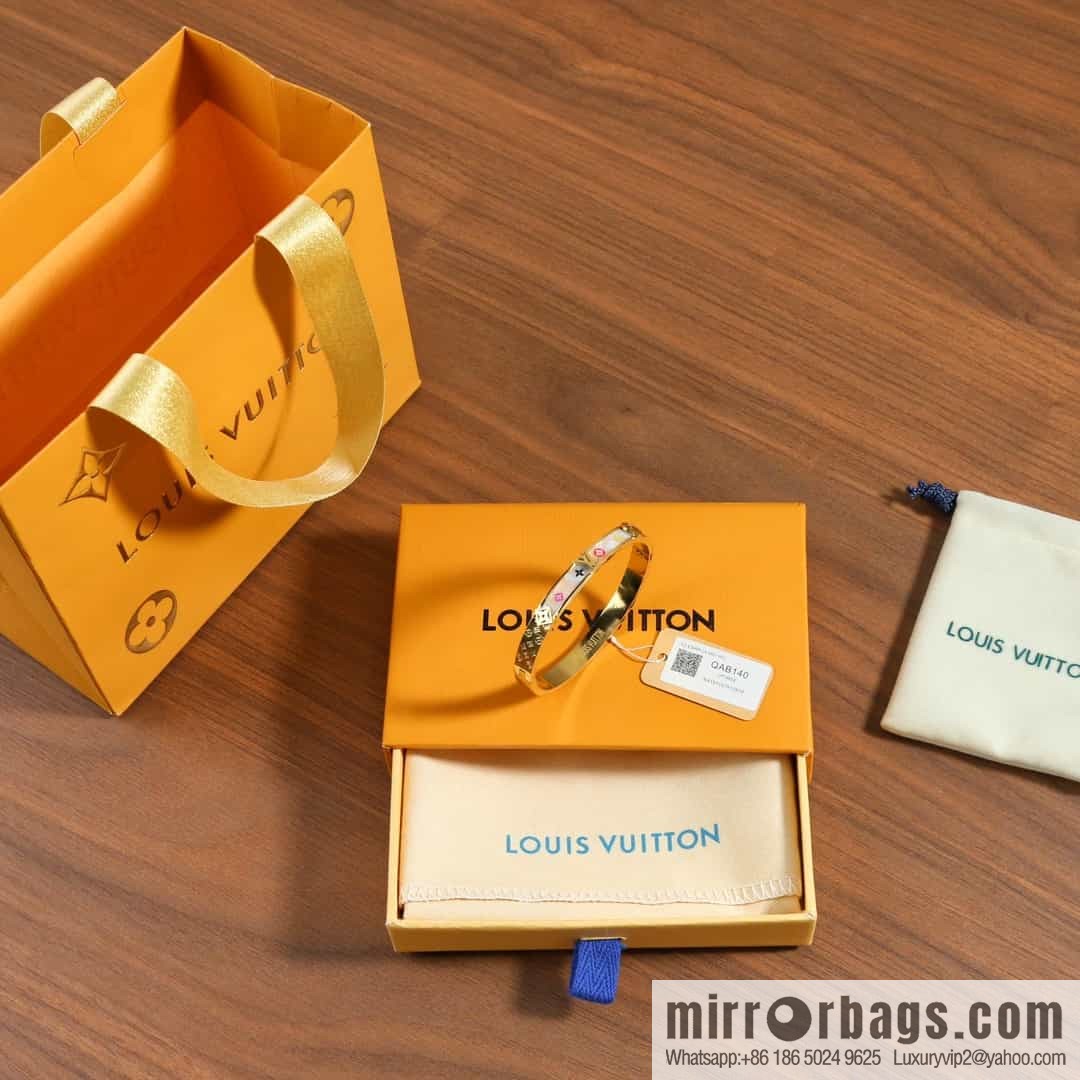 Louis Vuitton Louis Vuitton medieval gold white shell bracelet bracelet