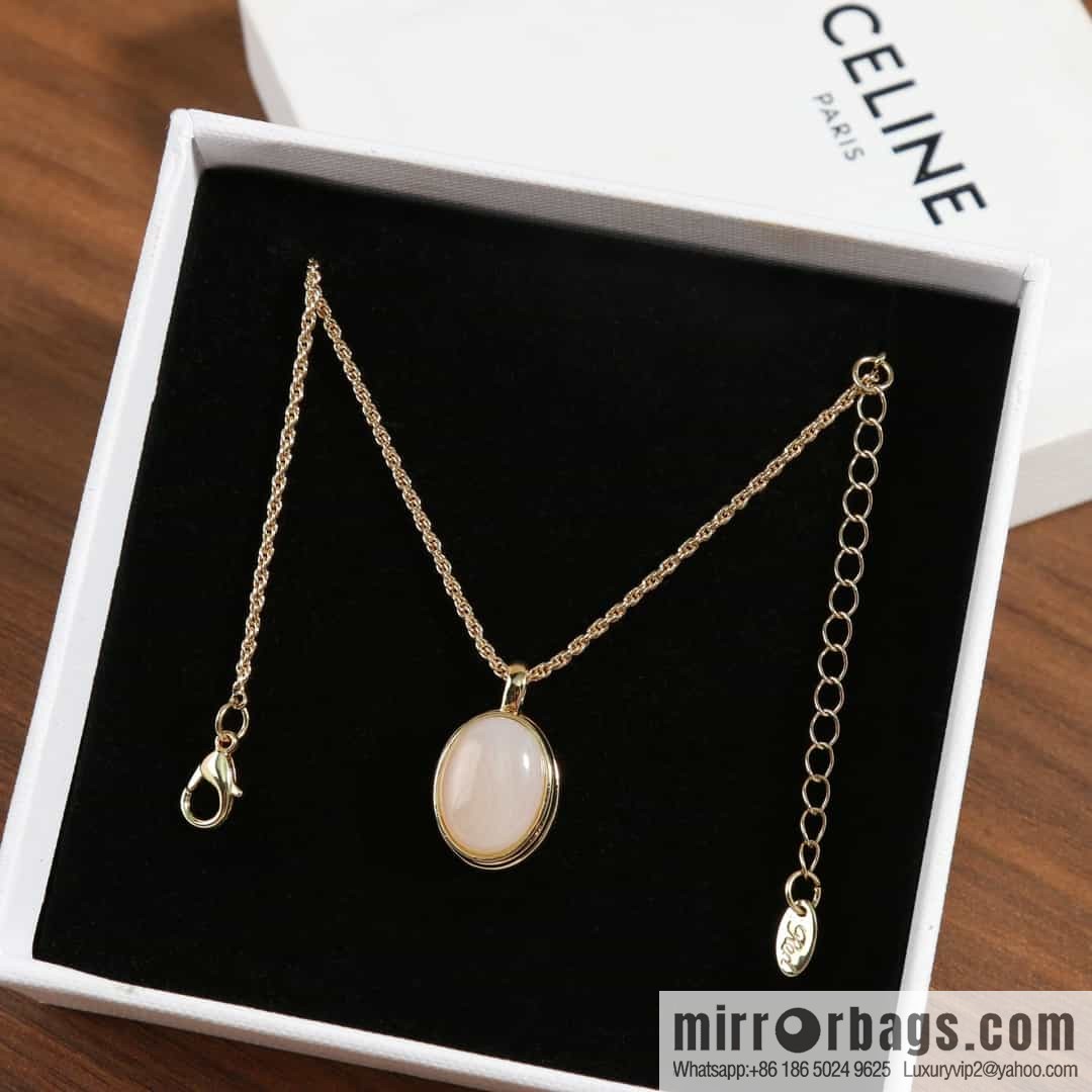 New ☑️ Celine oval black agate white shell necklace