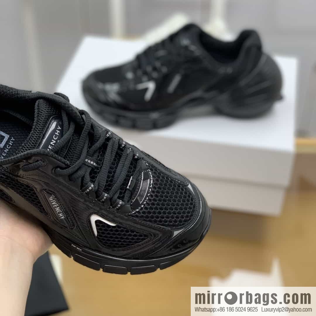 Givenchy, men's lace-up sneakers made of technologically knitted fabrics, synthetic leather and rubber