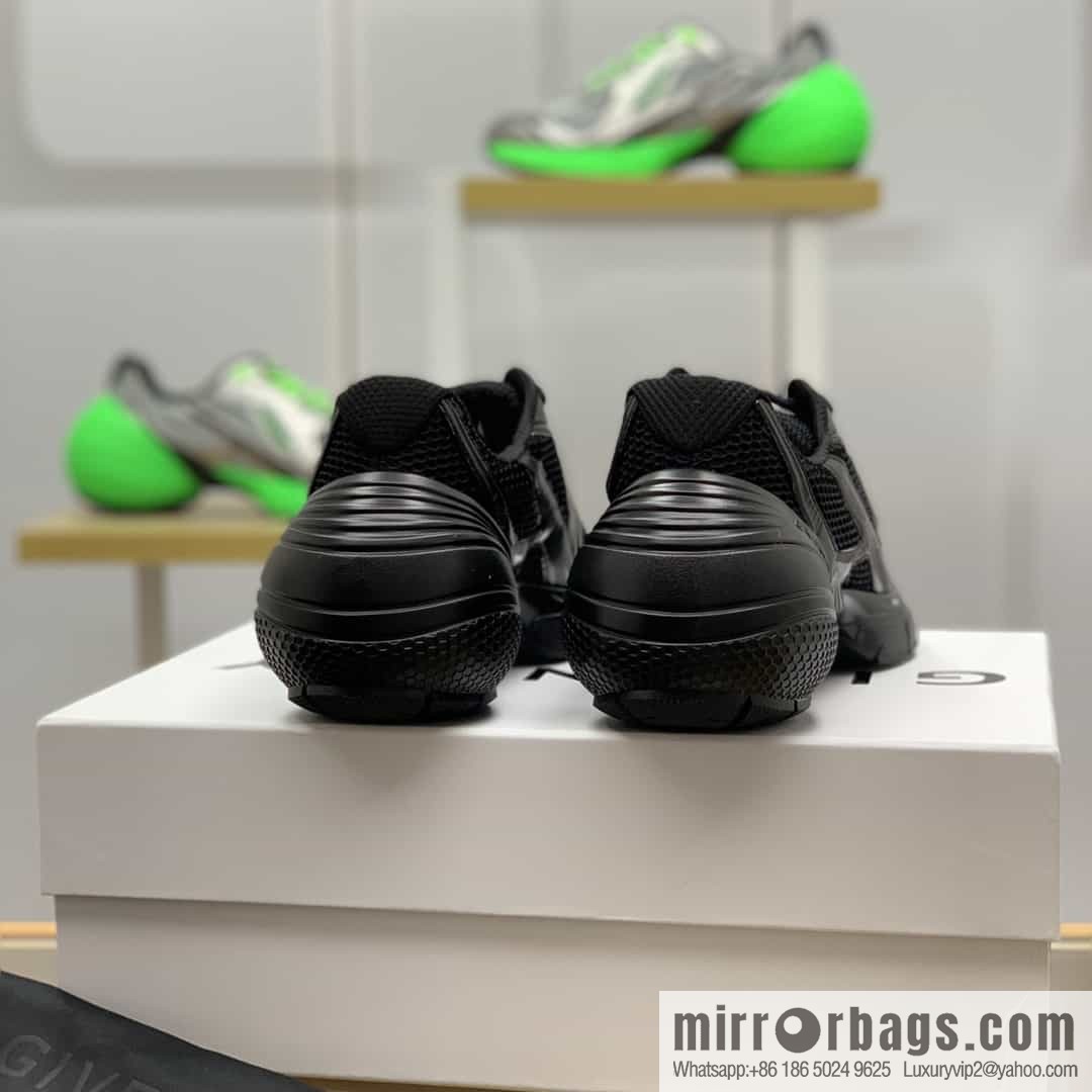 Givenchy, men's lace-up sneakers made of technologically knitted fabrics, synthetic leather and rubber