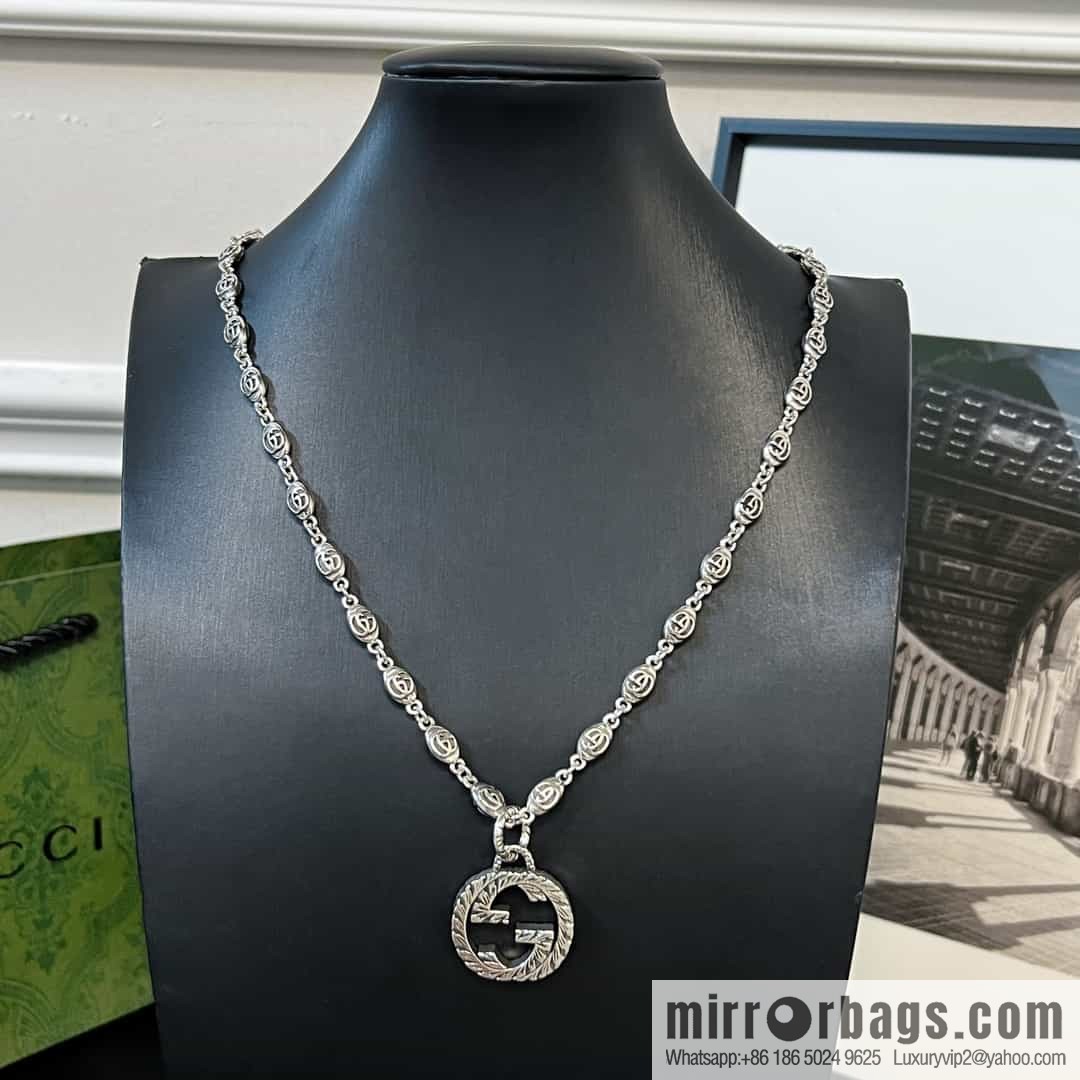 New Gucci Gucci round double G necklace