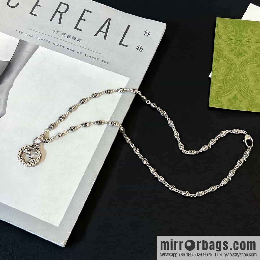 New Gucci Gucci round double G necklace