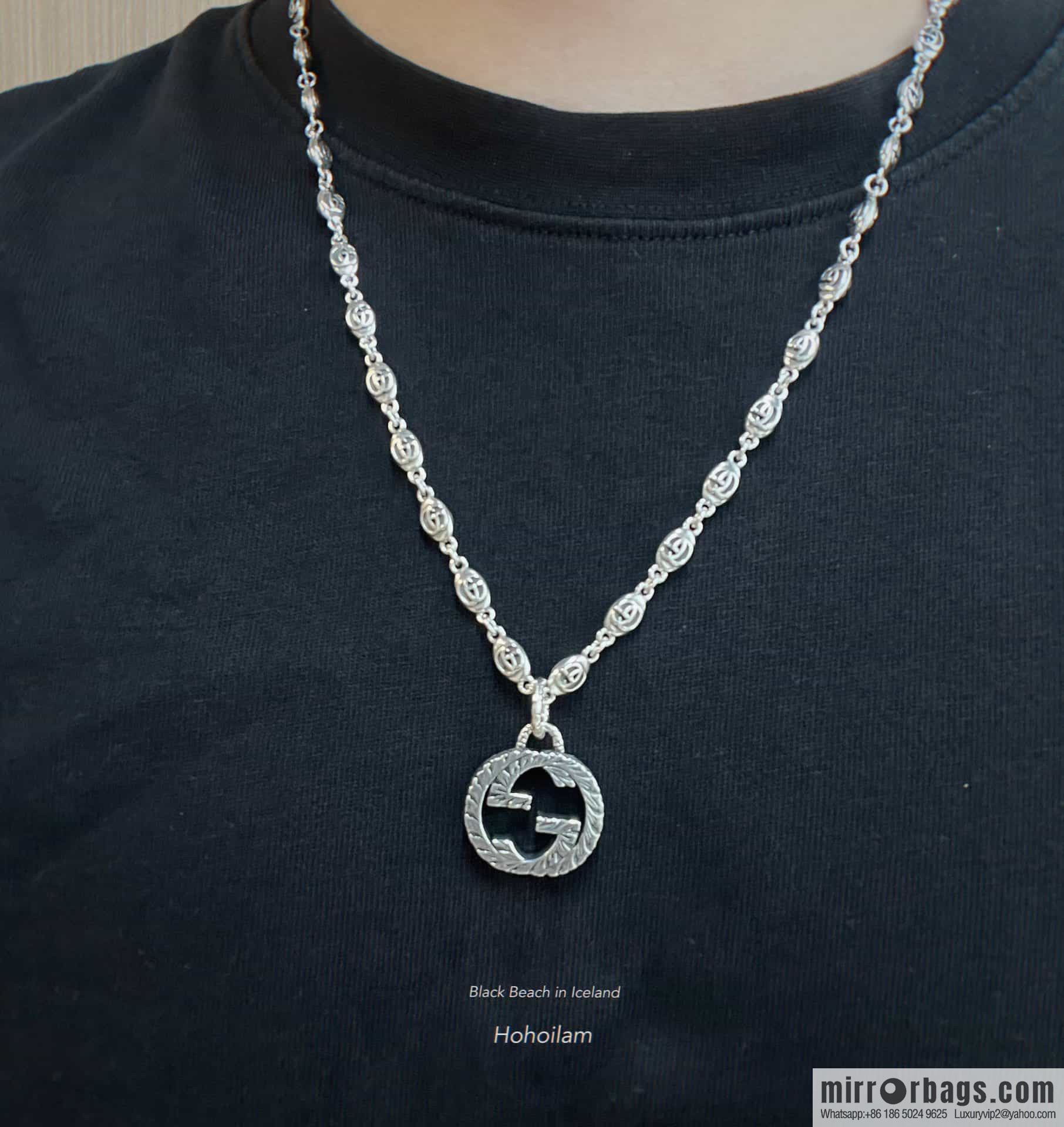New Gucci Gucci round double G necklace