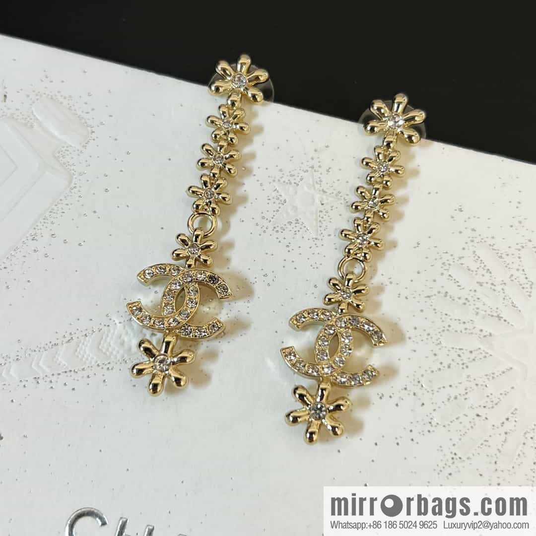 New ☑️ chanel c3 double c gold flower stud earrings