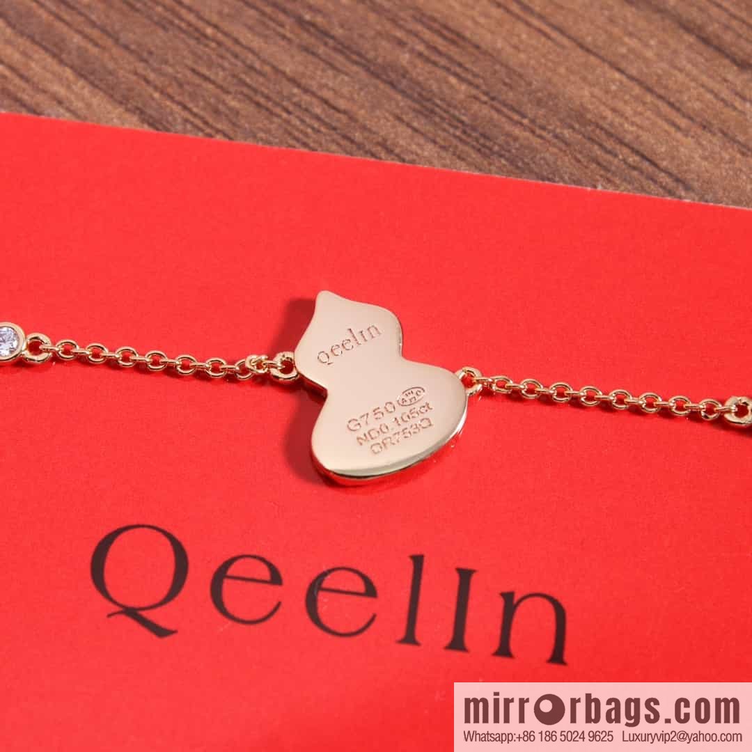 Qeelin Petite Wulu Rose Gold Diamond and Agate Bracelet