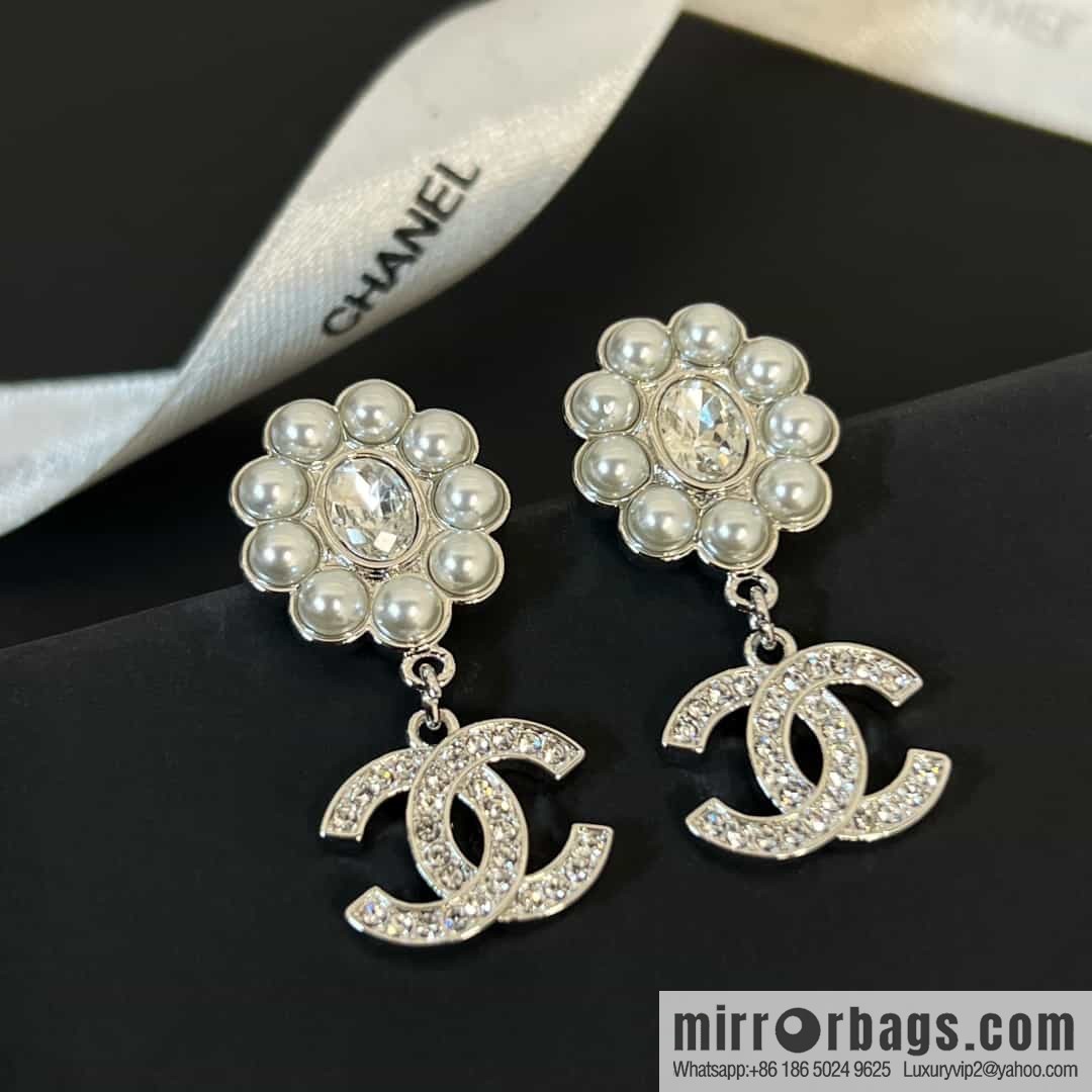 New ☑️ chanel c2 double c pearl stud earrings