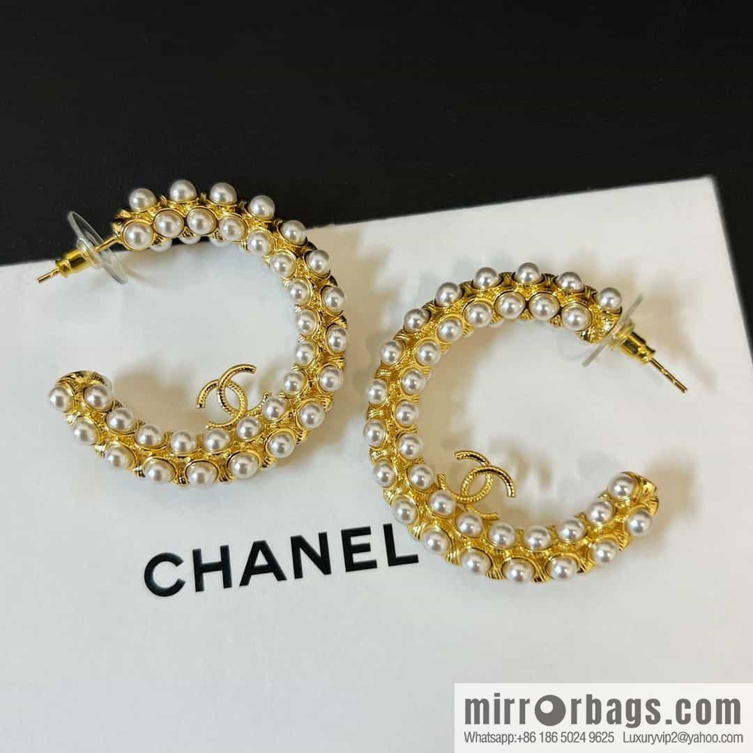 New ☑️ Chanel semi-round double c pearl stud earrings