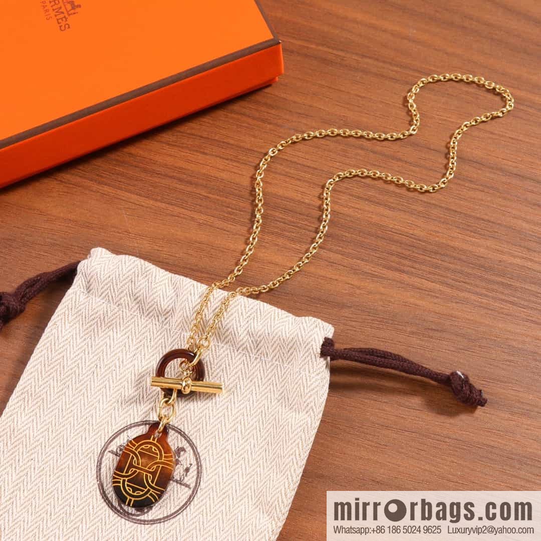 HERMES Chaine d'Ancre Buffalo Horn OT Necklace