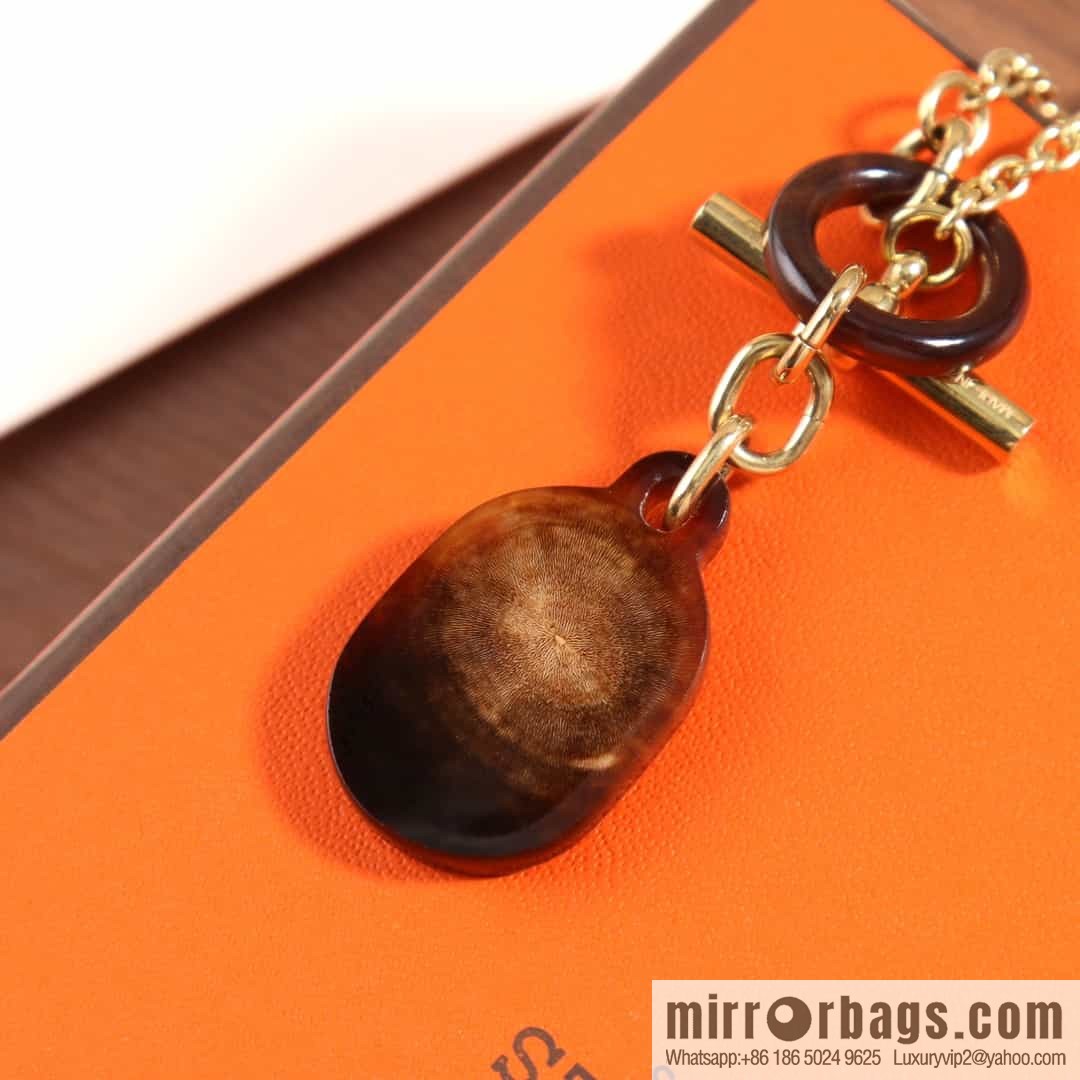 HERMES Chaine d'Ancre Buffalo Horn OT Necklace