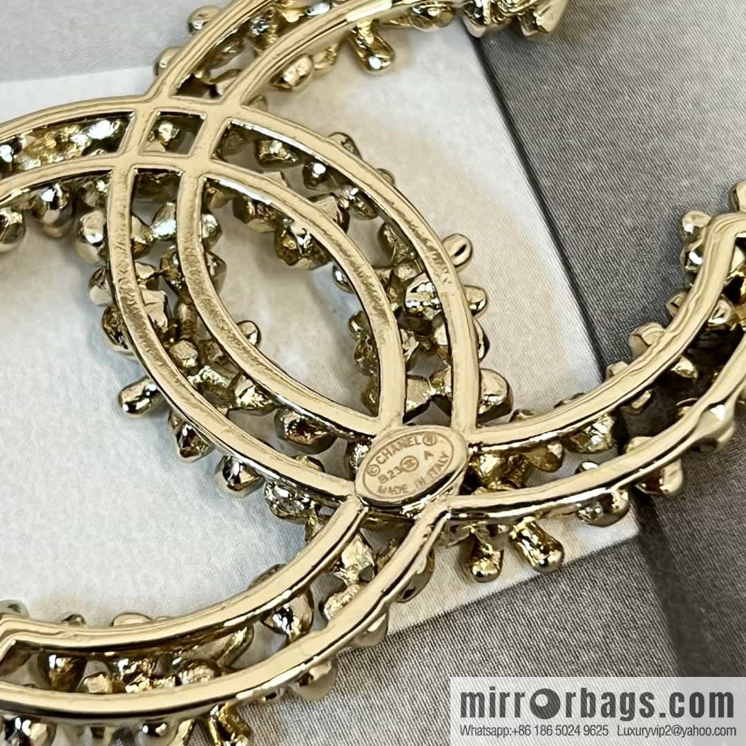 New ☑️ Chanel double c gold flower brooch